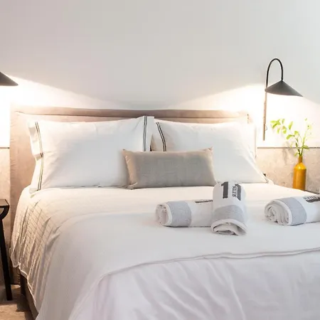 11Suites Aigio Extérieur photo