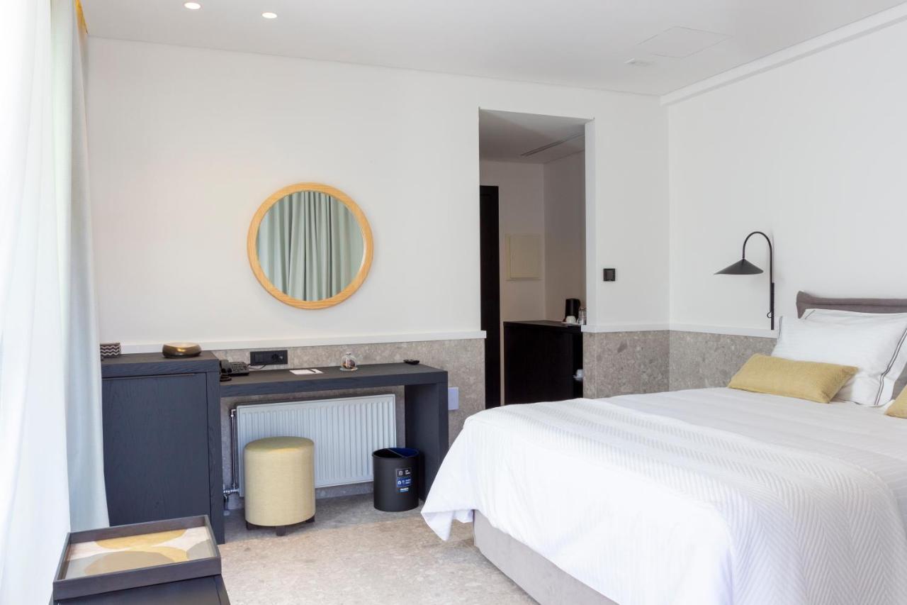 Appartement 11suites Aigio
